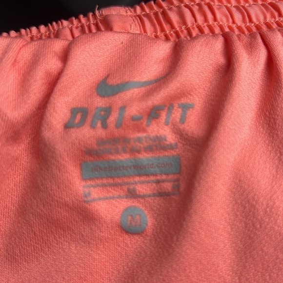 Nike Dri-Fit Peach Athletic Shorts - Picture 4 of 5